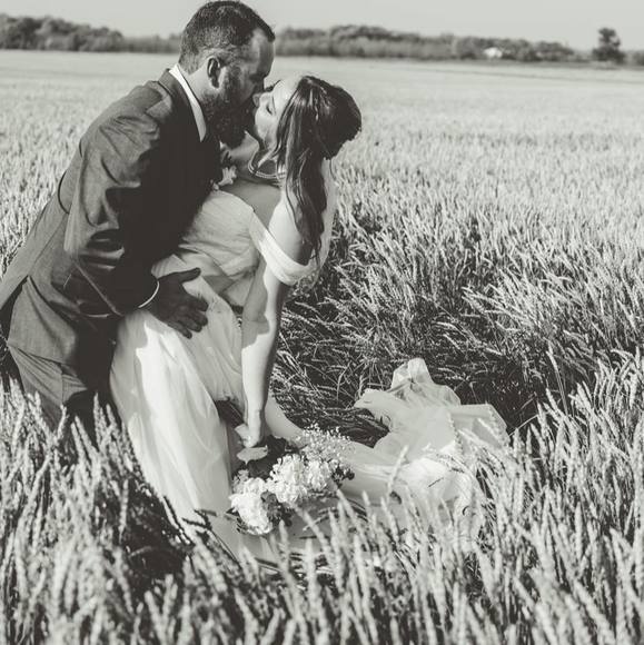 Meet your Posher, Caitlin - Picture 1 of 1